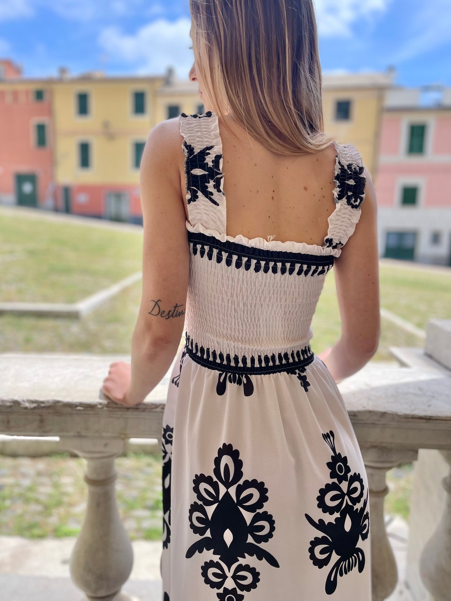 Long dress fantasia
