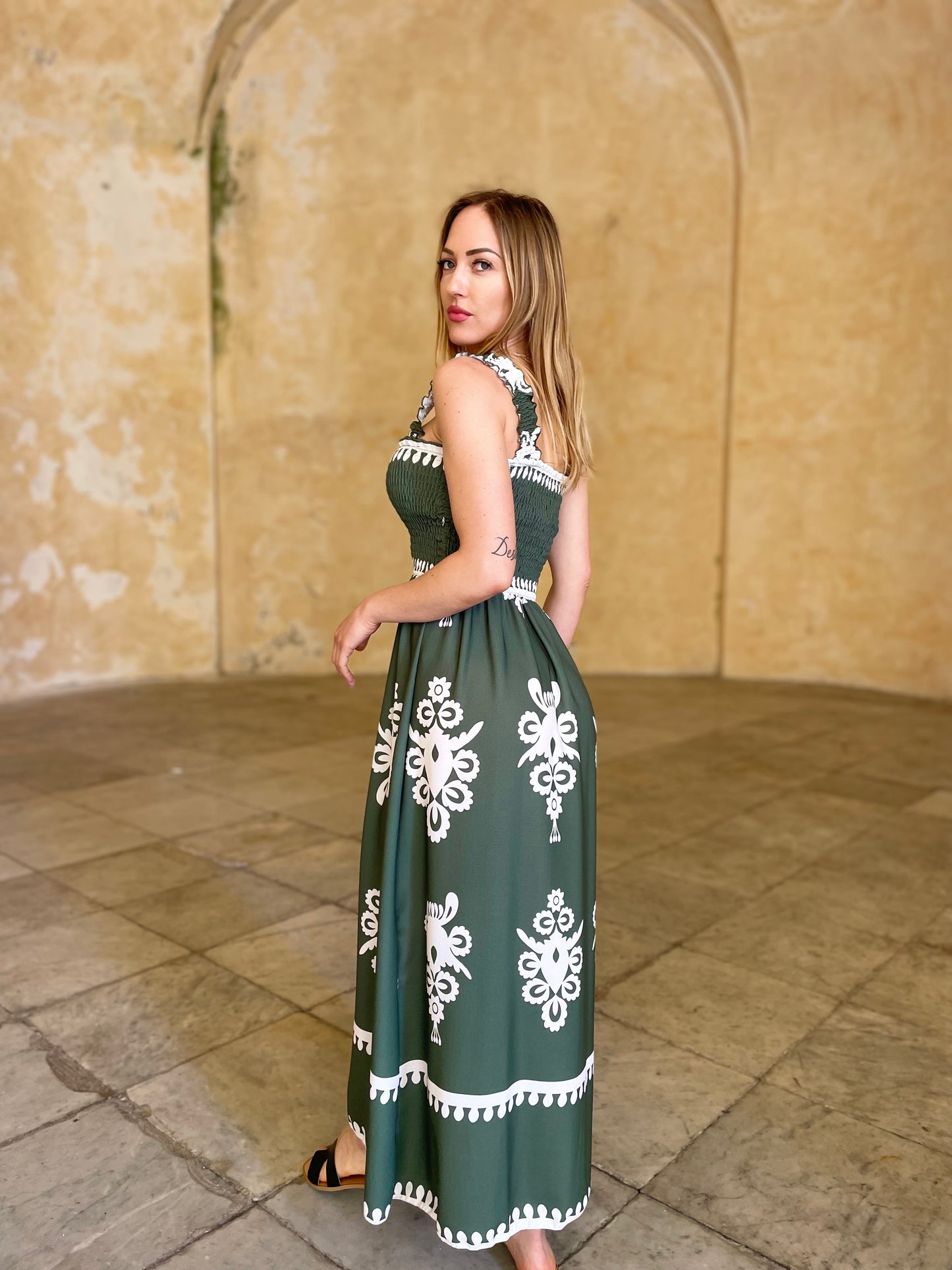 Long dress fantasia