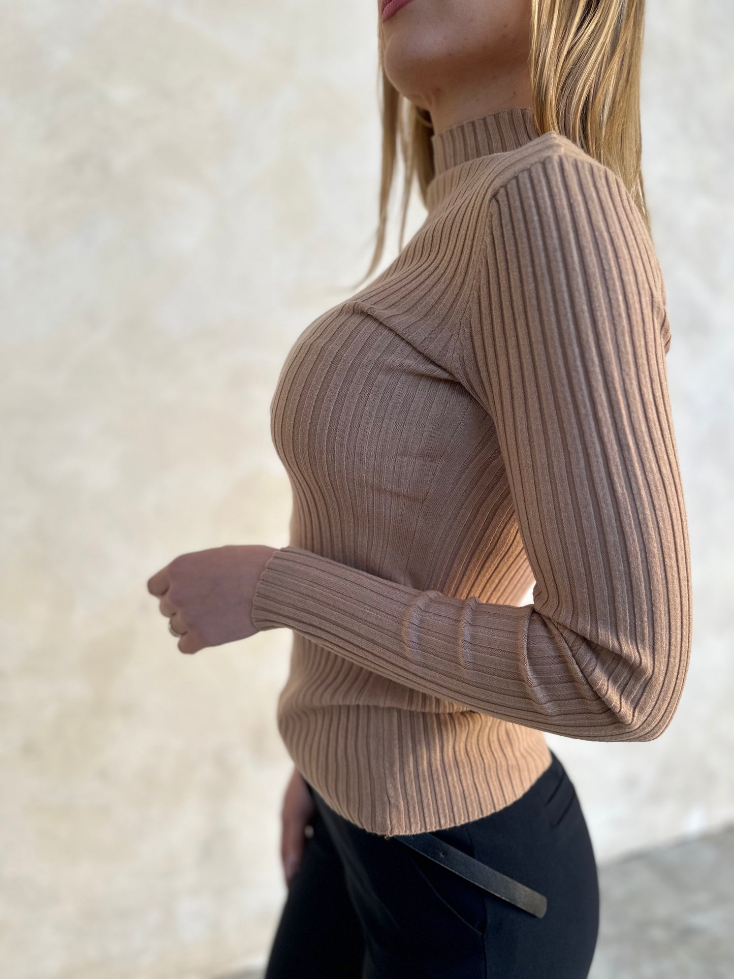 Maglia lupetto coste